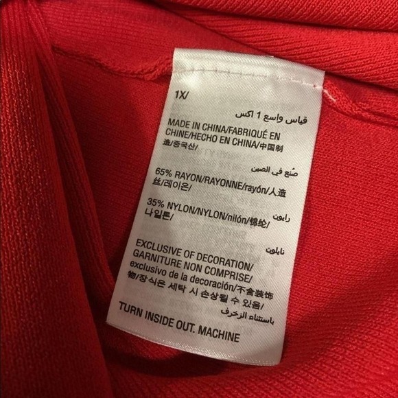 INC Red light sweater flowers embroidered in the front size 1X - Picture 9 of 10